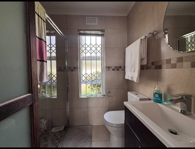 3 BEDROOM FREESTANDING TO LET IN SUNNINGDALE